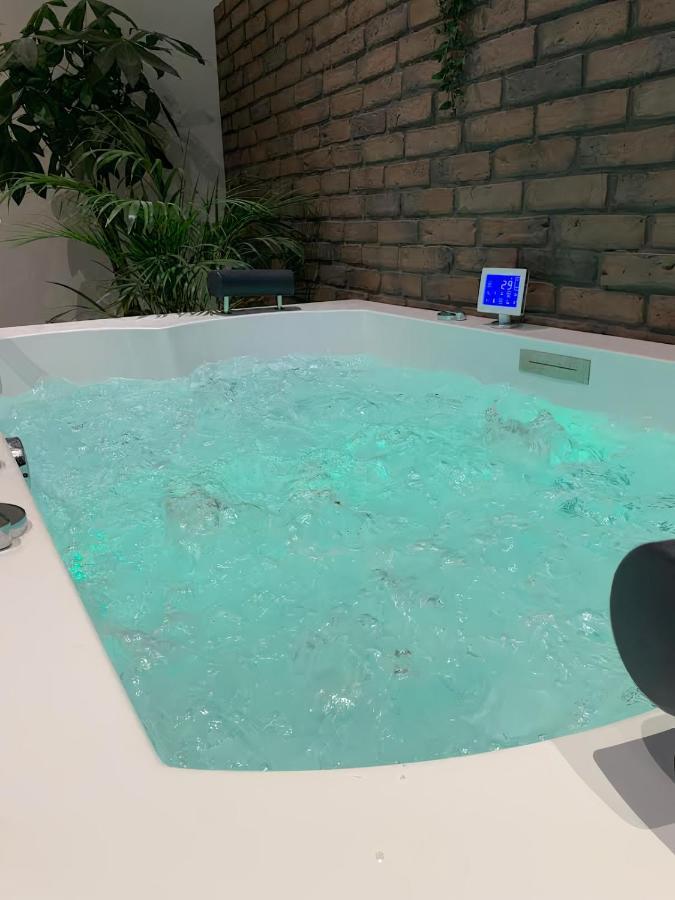 V' Appart Spa Troyes Luaran gambar